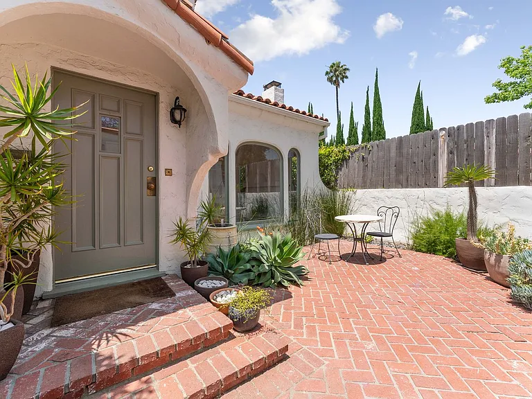 2231 Overland Ave — Photo 10