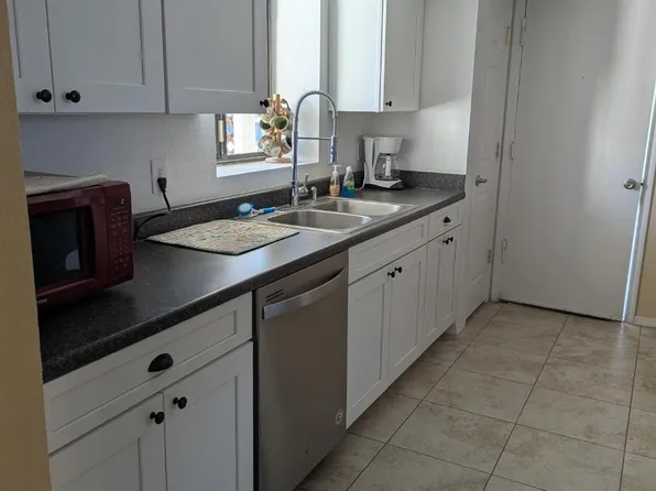 2081 Wallapai Dr, Lake Havasu City, AZ 86403