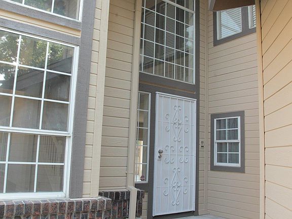 2nd image of 753 Waddell Way