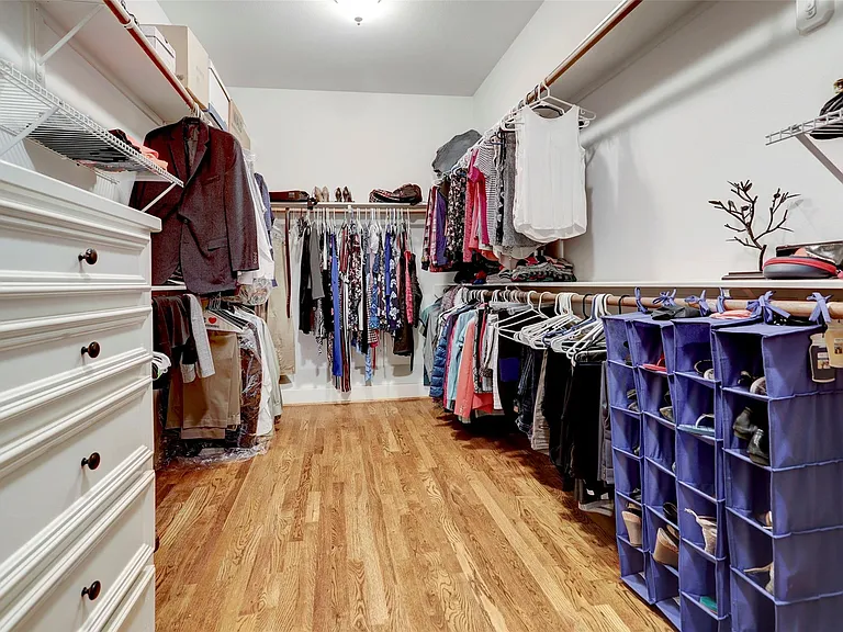 1537 Blair St — Photo 10