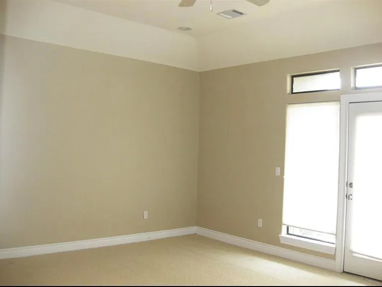 1623 Stuart St — Photo 14