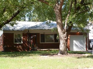 1031 S Inverness Dr, Wichita, KS 67218