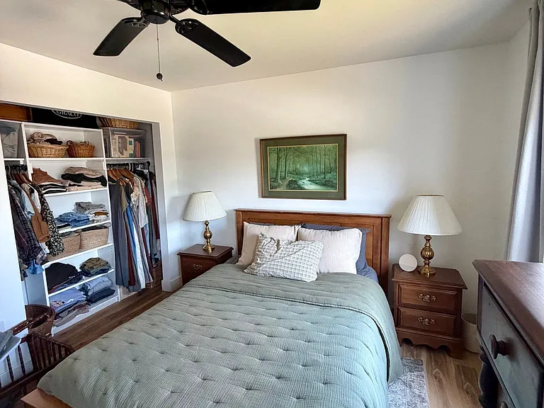 60 Carriage House Dr — Photo 23
