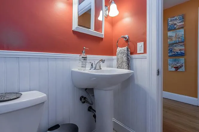 8 White Birch Ln — Photo 32