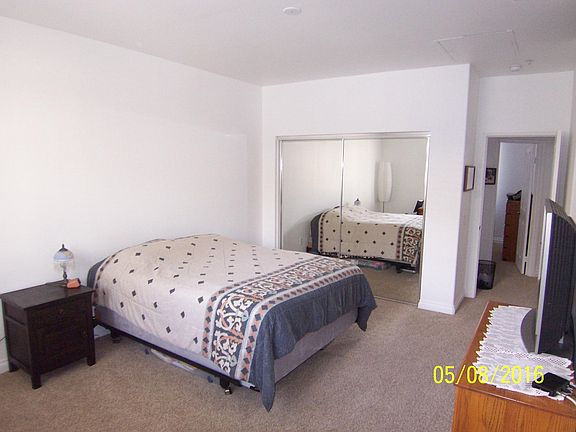 5th image of 2345 N Ventura Ave