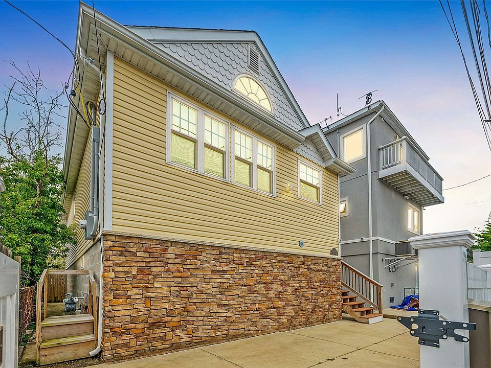 1st image of 37 Edwin Ct