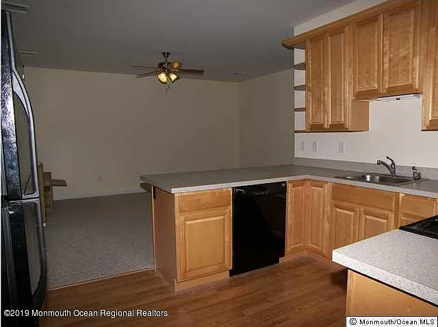 103 Drives James Parker Blvd #D — Photo 5