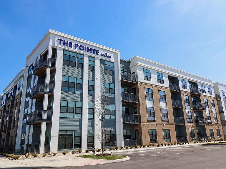The Pointe at Polaris — Photo 68