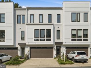 3737 Glenmoor Reserve Ln, Chevy Chase, MD 20815