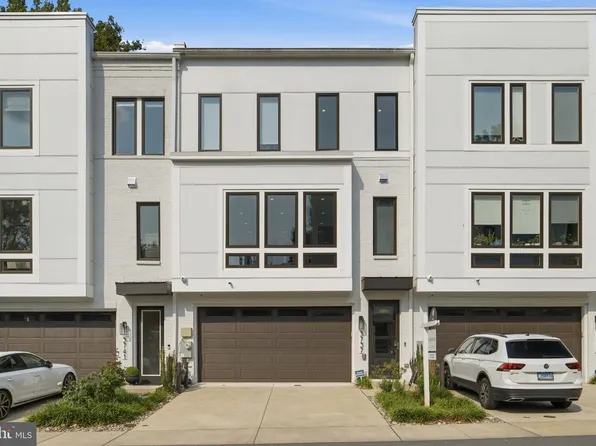 3737 Glenmoor Reserve Ln, Chevy Chase, MD 20815