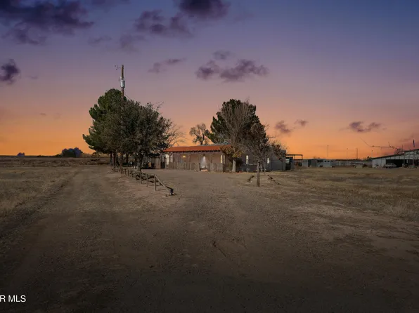 6621 Strahan Rd, El Paso, TX 79932