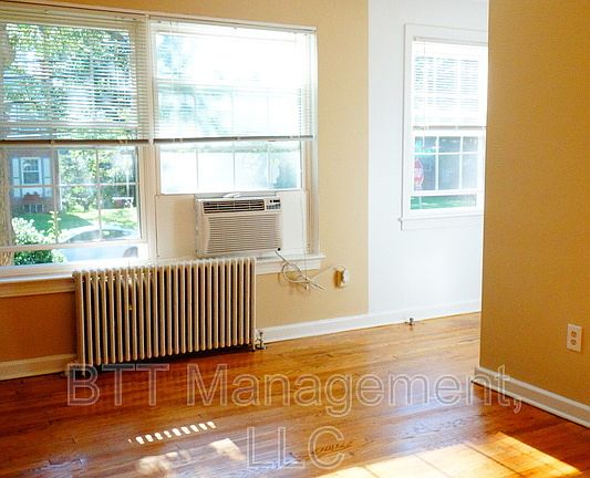 2nd image of 8400 Greenwood Ave APT 2