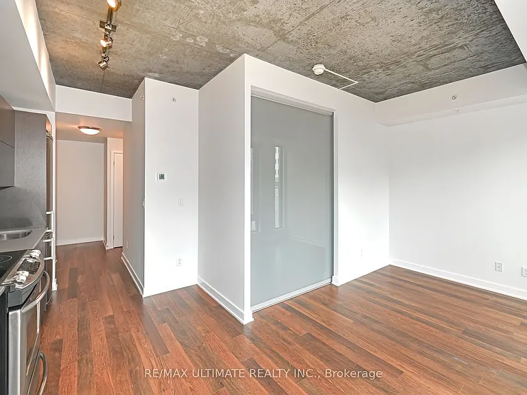 32 Camden St #701 — Photo 6