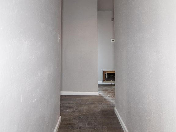 5th image of 1016 Burkett St