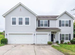 3305 Mortemer Ln, Charlotte, NC 28262