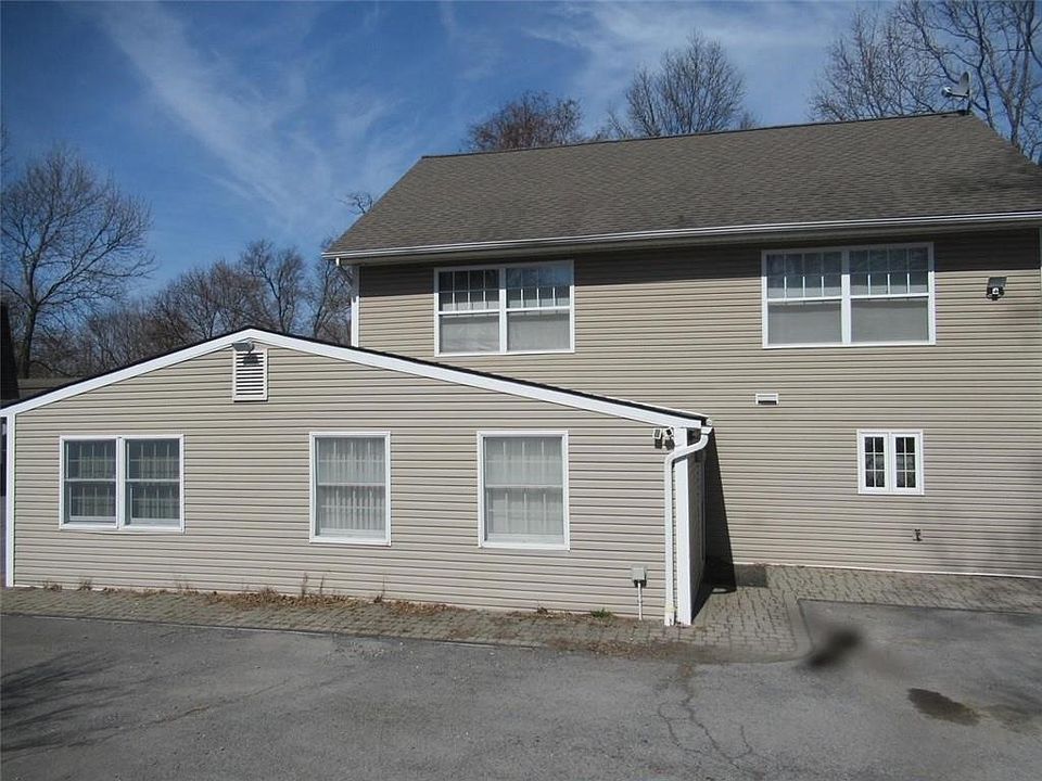 1st image of 42 Orchard Trl