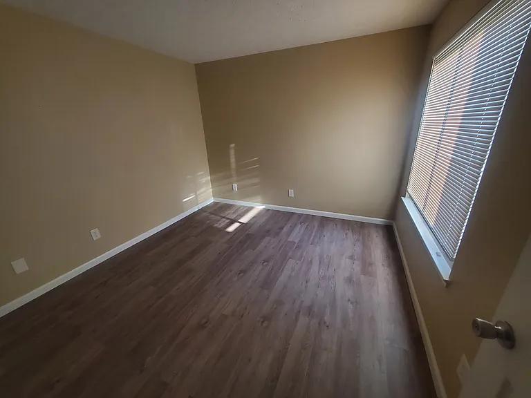 87 Wells Ct — Photo 11