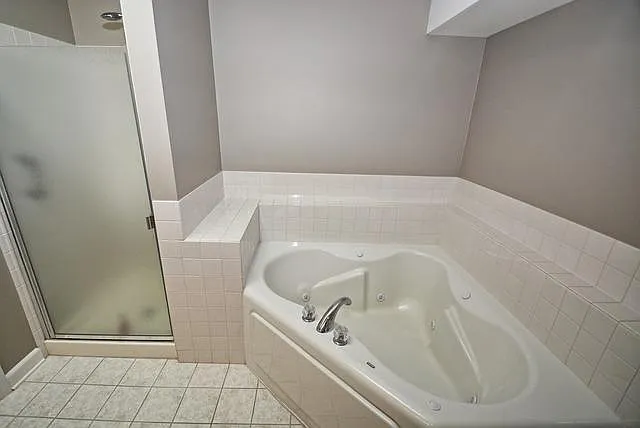 2803 Rutland Cir #201 — Photo 3