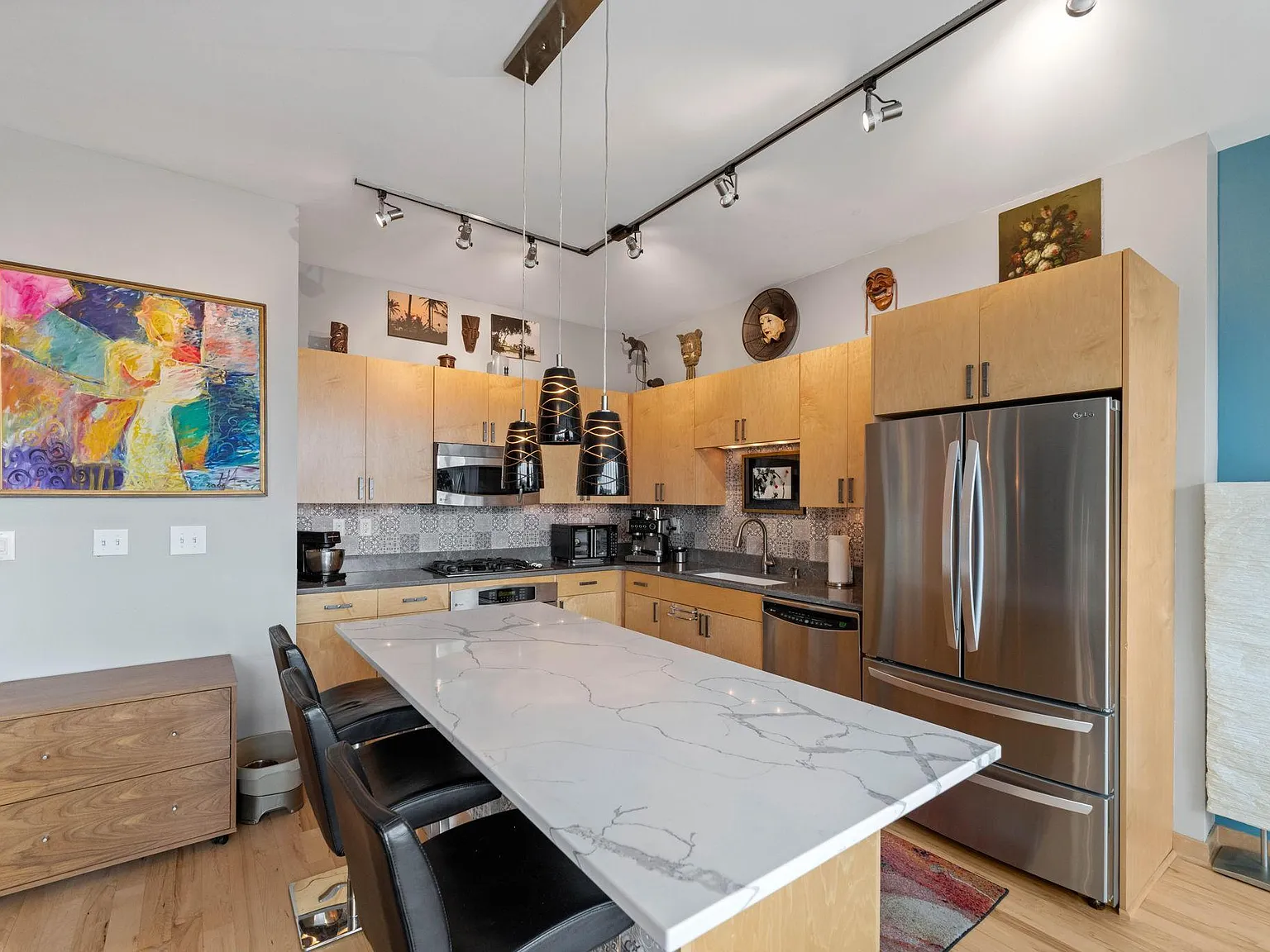 2 bed, 2.0 bath, 1100 sqft, $2,995 — Photo 4