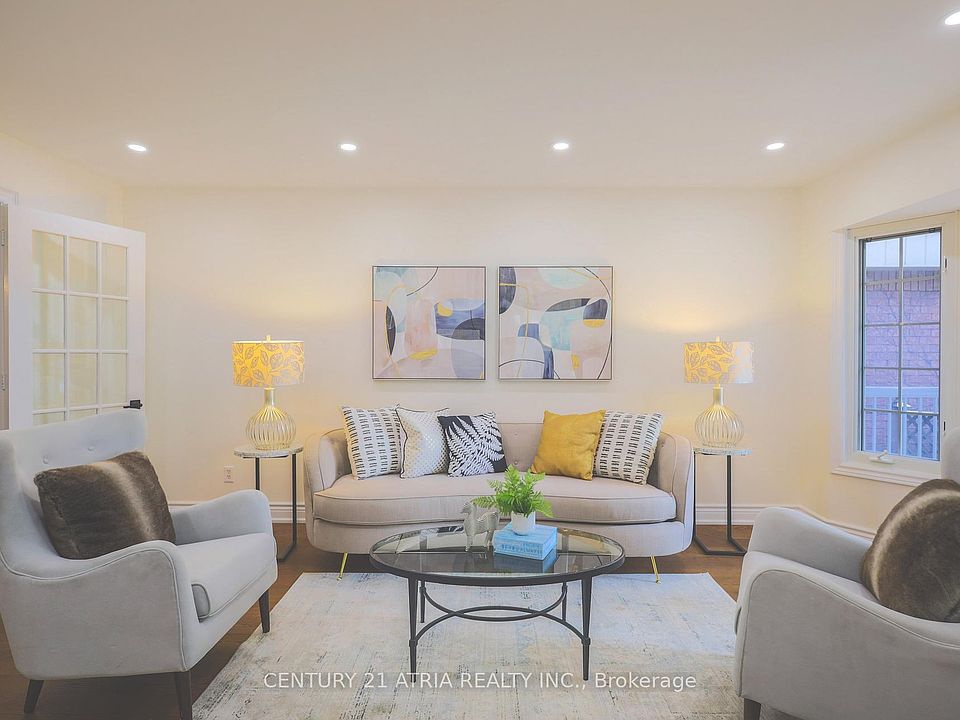 1st image of 26 Royal Palm Dr