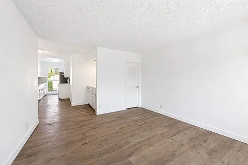 6828 Fulton Ave #6A Photo 1