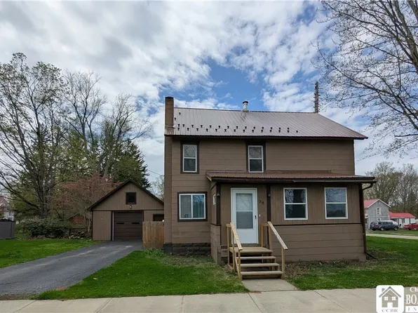 36 Fay St, Brocton, NY 14716