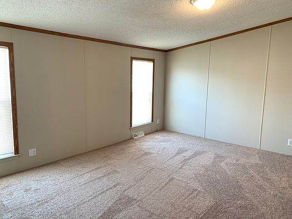4th image of 17125 Diane Dr