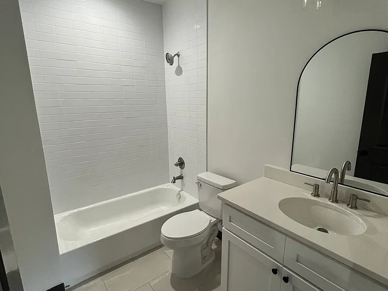2nd Bathroom