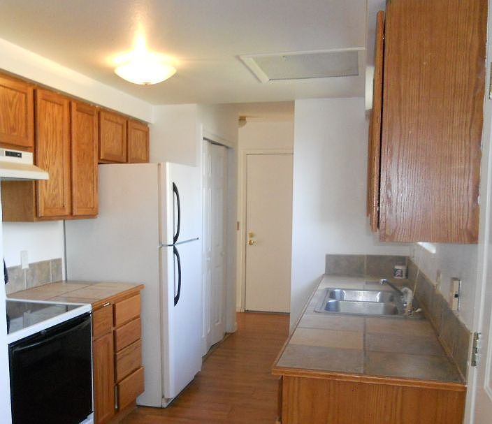 2nd image of 3722 S Pitkin Ct