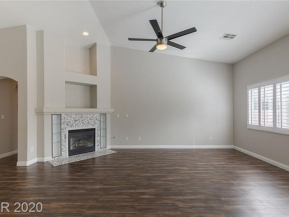 4th image of 4029 Genoa Dr