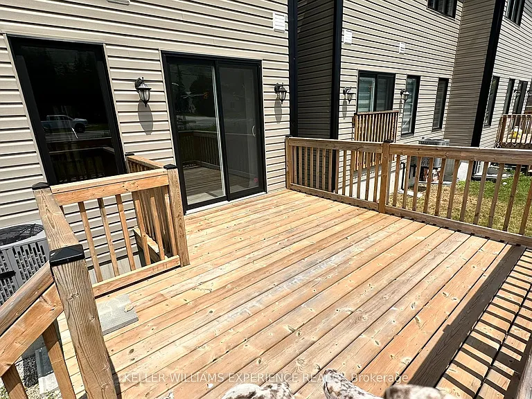 106 Delphi Ln — Photo 24