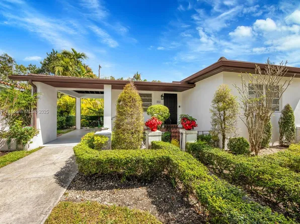 905 El Rado St, Coral Gables, FL 33134
