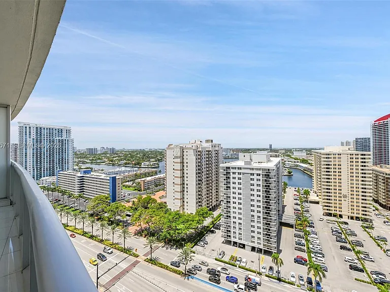 1850 S Ocean Dr #1907 — Photo 25