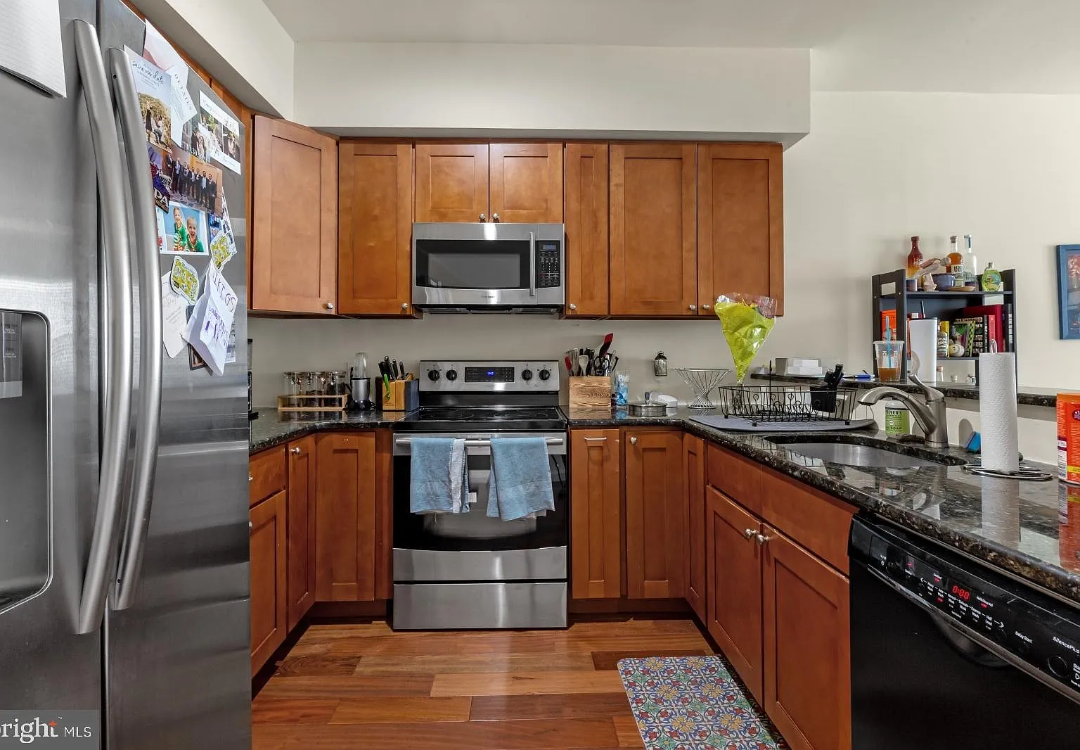 2 bed, 1.5 bath, $2,095 — Photo 1