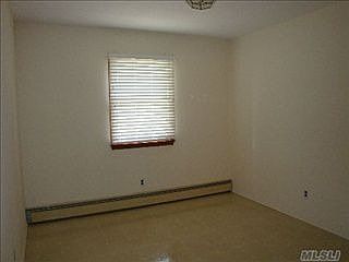 3rd image of 249 Dogwood Ave