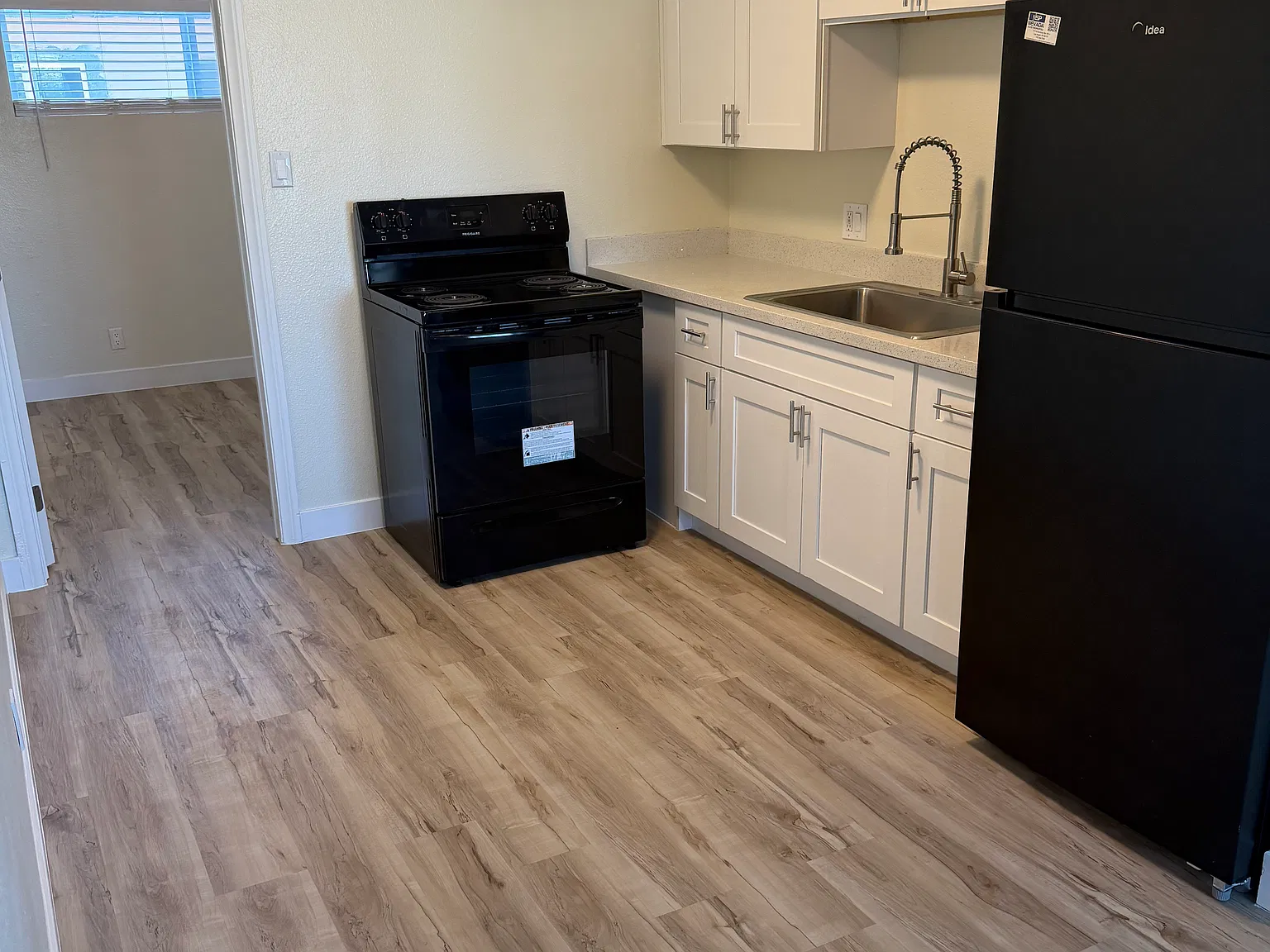 324 W Cleveland Ave — Photo 4