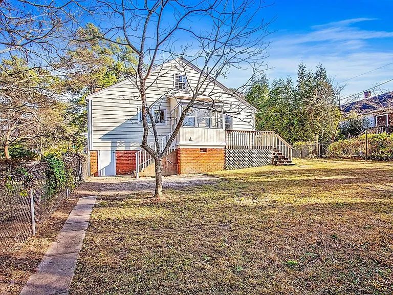 809 Cape Fear Ave — Photo 6
