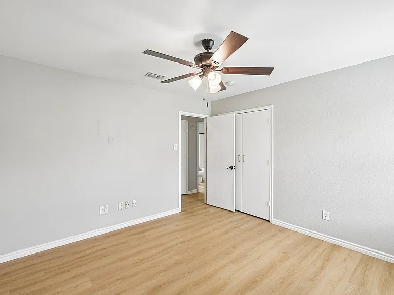 1612 Fieldstone Dr — Photo 13