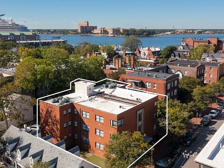 337 W Bute St #8 — Photo 1