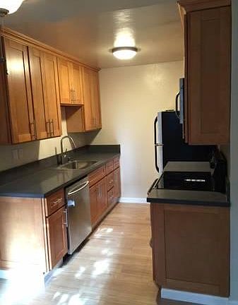 4th image of 2130 Park Ave APT 20