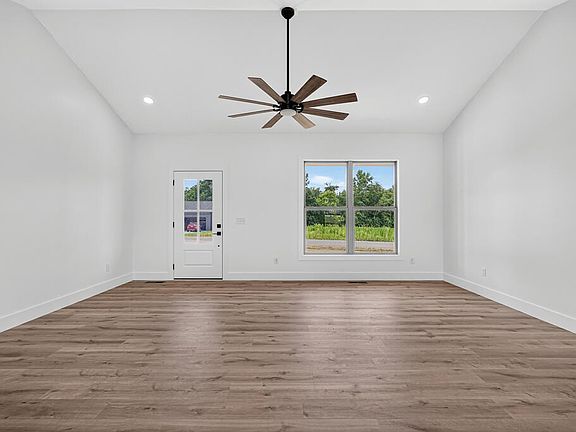 2nd image of 555 Harleys Ridge Rd