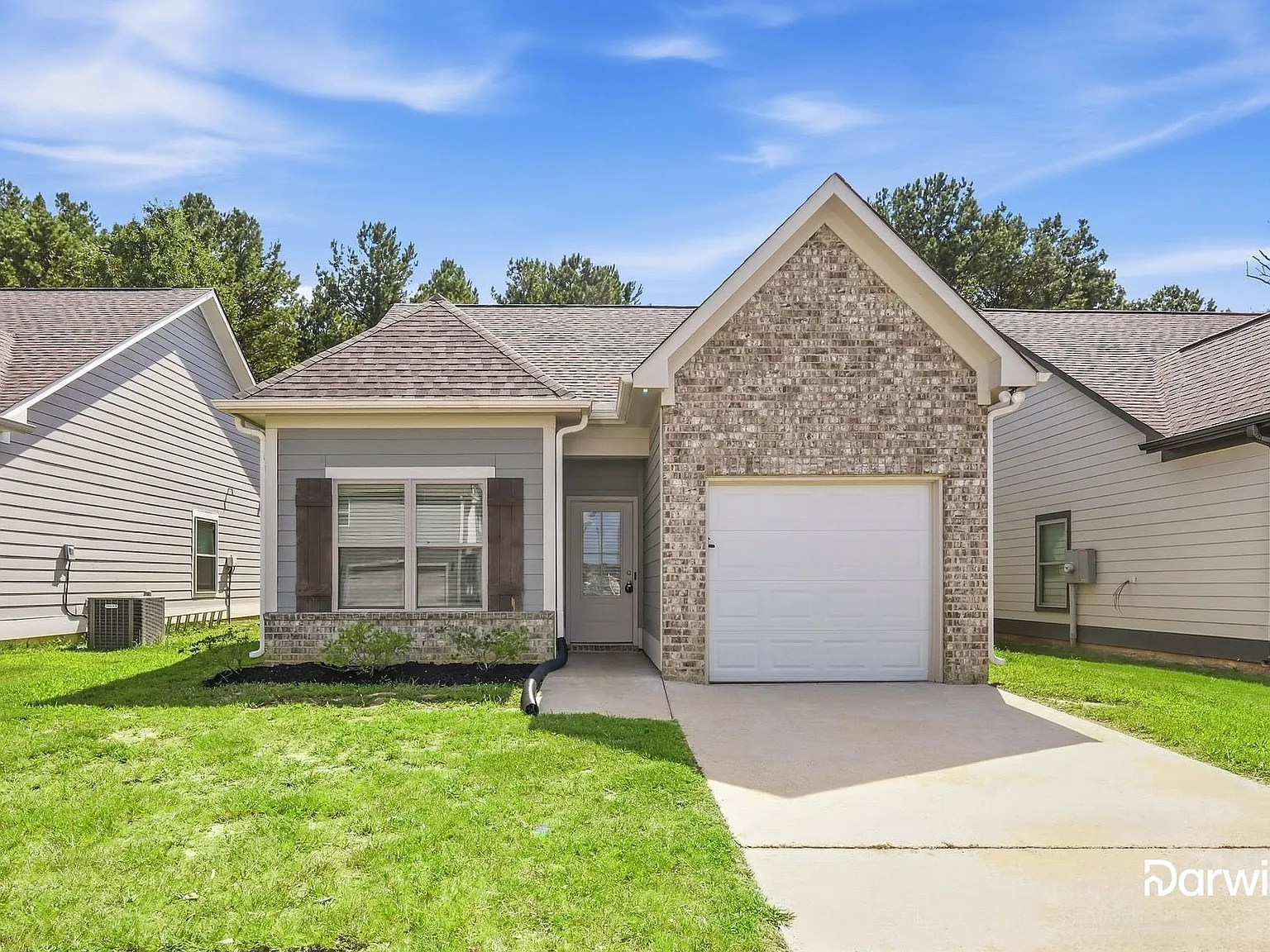 4 bed, 2.0 bath, 1238 sqft, $1,780 — Photo 1