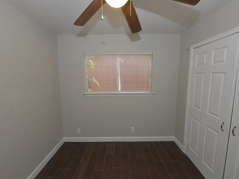 7217 Leading Oaks — Photo 11