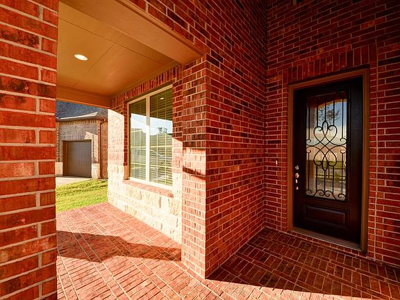 5th image of 13626 Cheslyn Ct