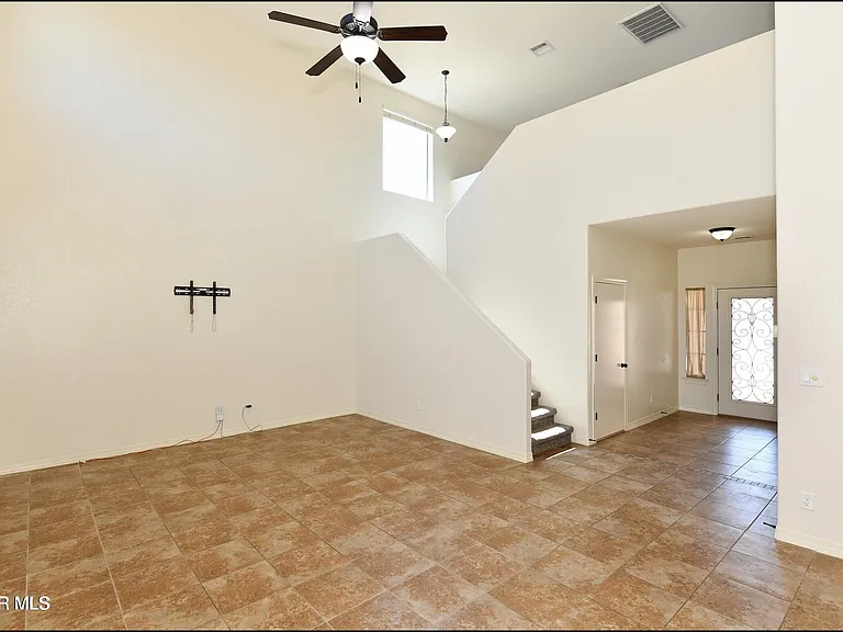 14309 S Cave Ave — Photo 10