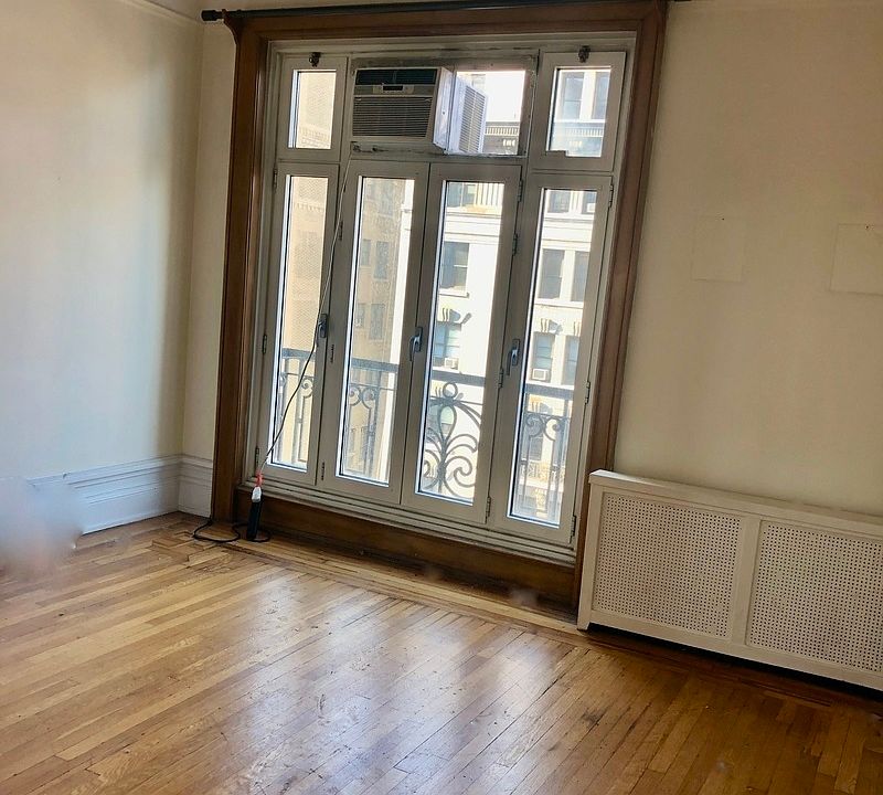 1st image of 504 Cathedral Pkwy #9B