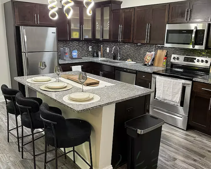 6400 Jefferson St #203 — Photo 2