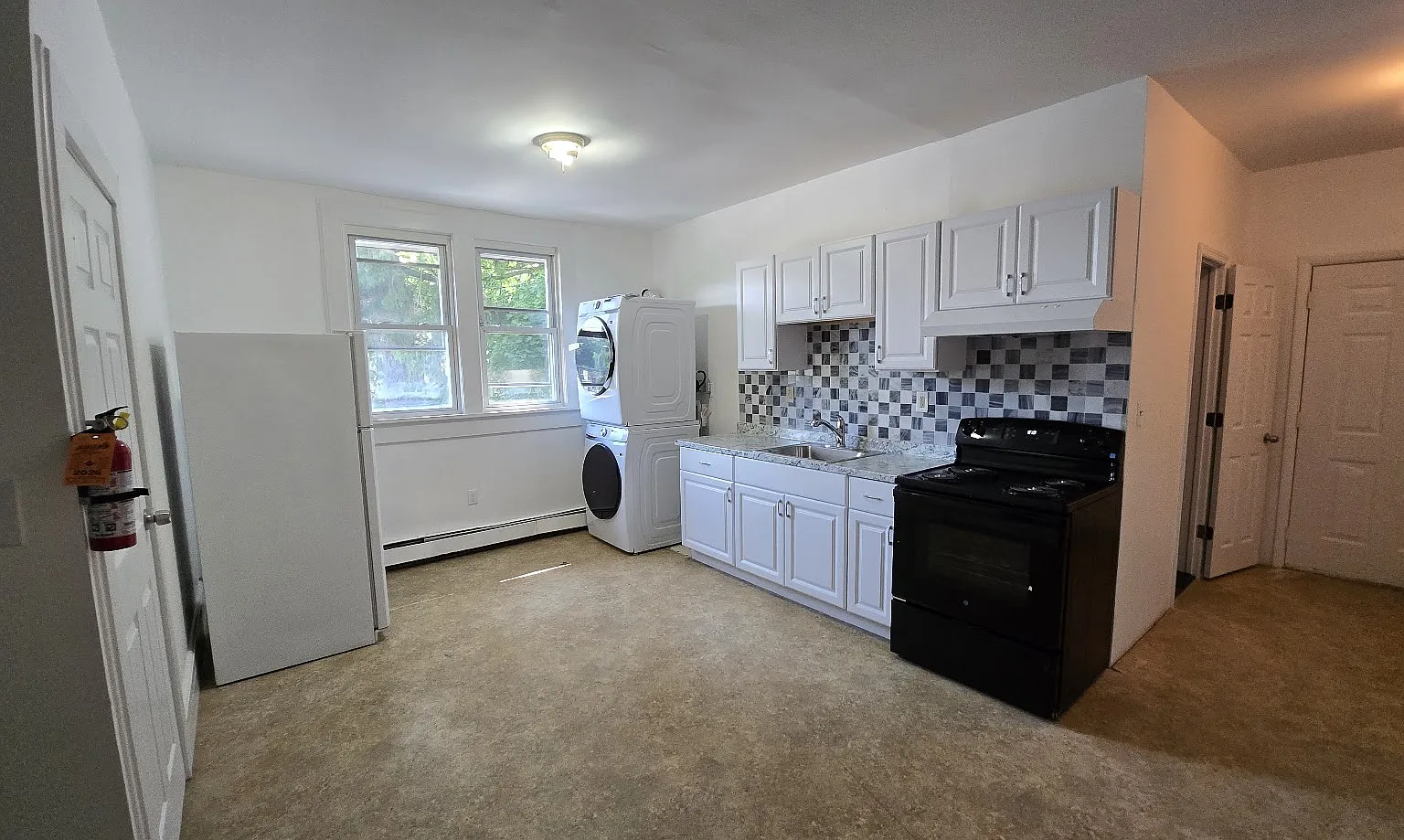 3 bed, 1200 sqft, $2,100 — Photo 1