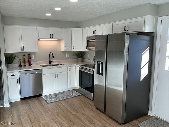 2nd image of 6255 Rosebelle Ave