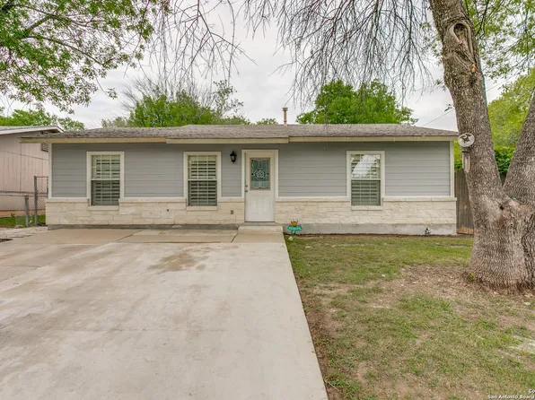 6703 Middle Oaks Dr., San Antonio, TX 78227